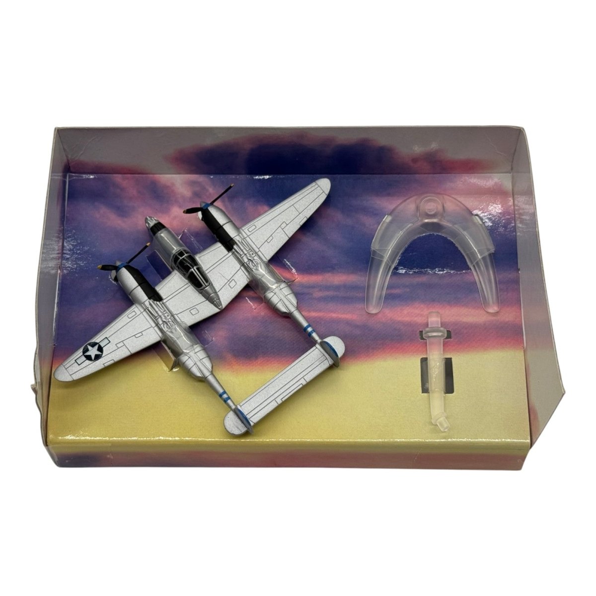 Corgi CS90021 1:147 Lockheed P-38J Lightning Little Eva 433rd FS 475th FG Calvin Wire WWII - Corgi