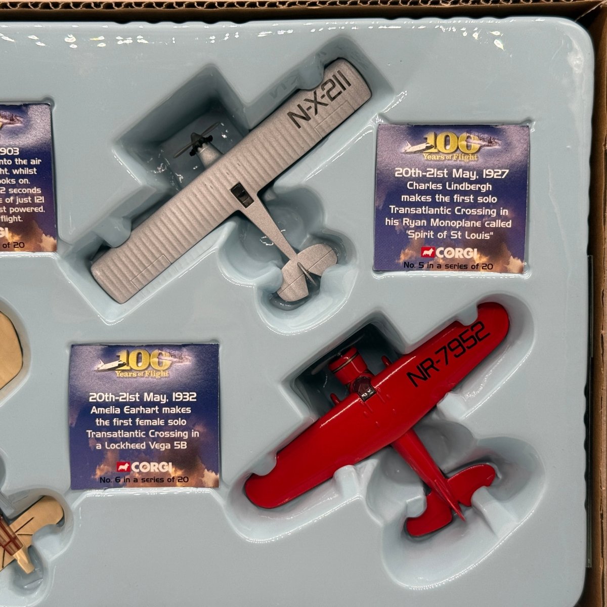 Corgi CSCA01004 100 Years of Flight The Pioneering Years Wright Flyer Bleriot XI Spirit of St Louis Lockheed Vega 4-Piece Set - Corgi