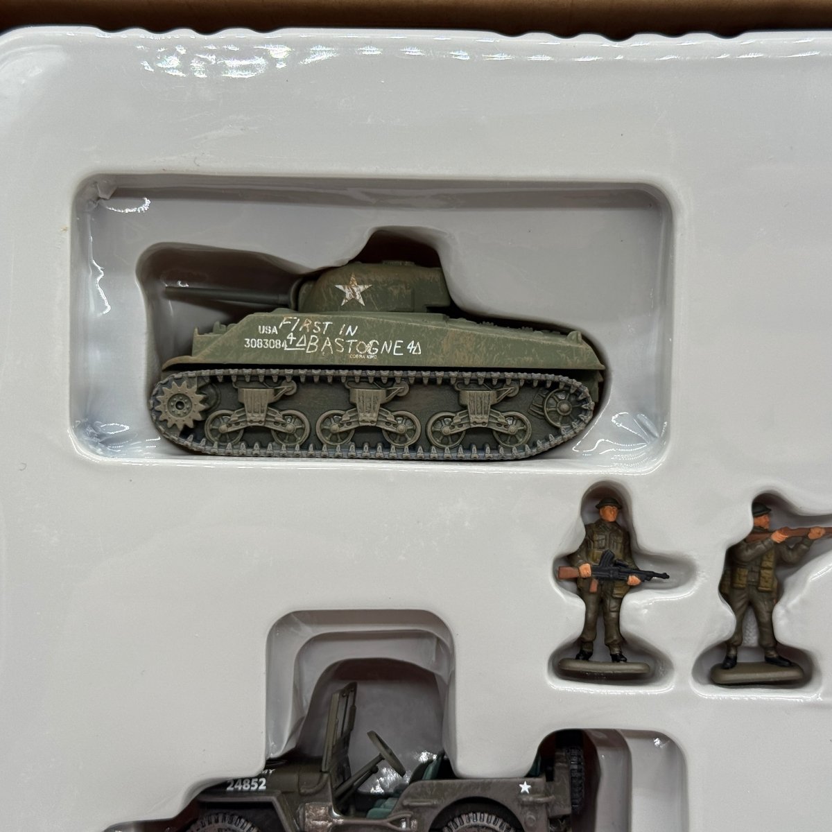 Corgi CSCW20004 Fighting Machines World War II Collection M4 Sherman Churchill Mk IV Willys Jeep Spitfire 4-Model Set - Corgi