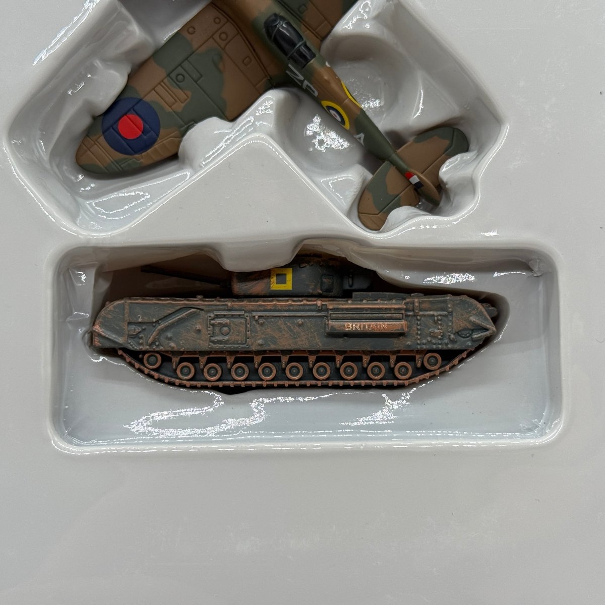 Corgi CSCW20004 Fighting Machines World War II Collection M4 Sherman Churchill Mk IV Willys Jeep Spitfire 4-Model Set - Corgi