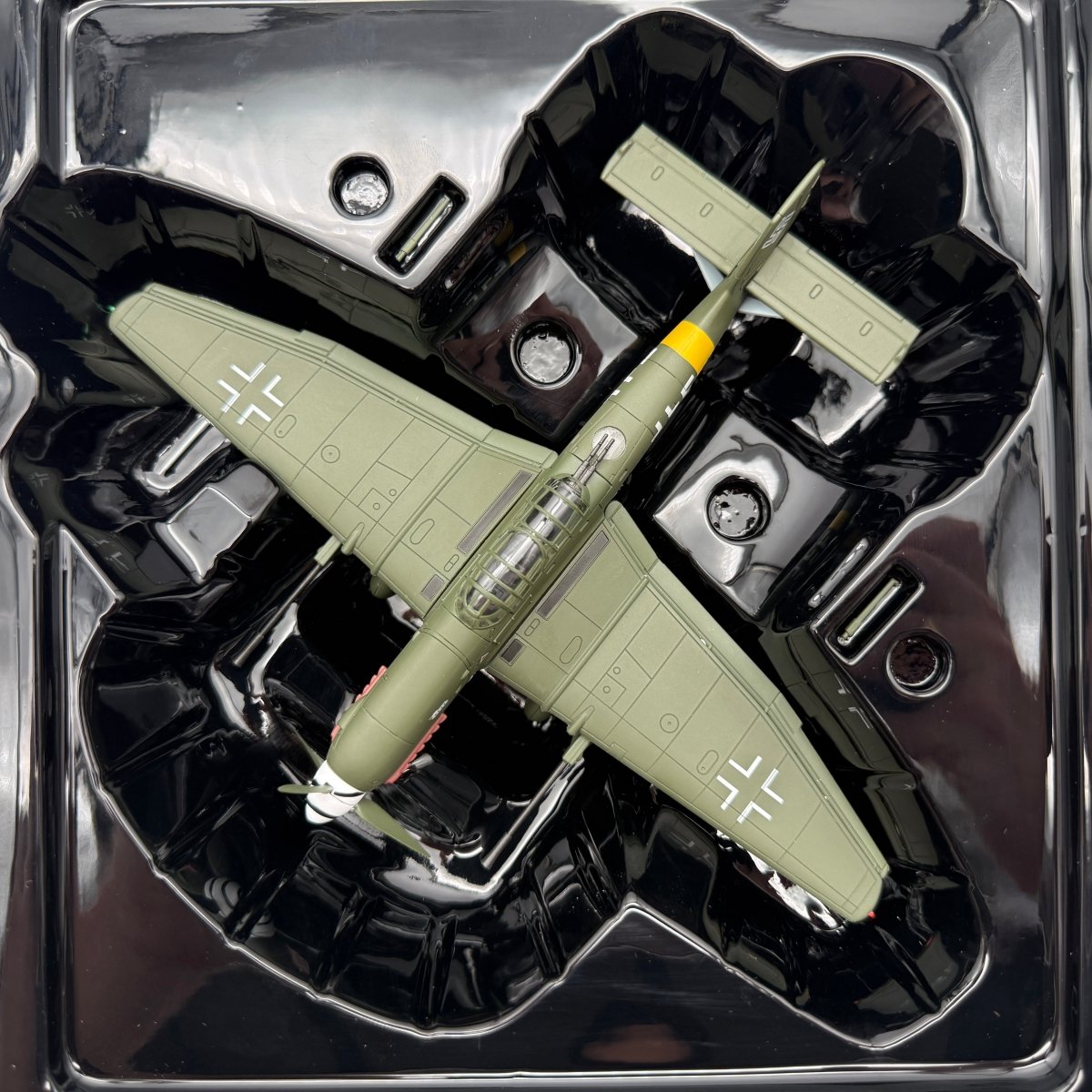 Corgi PR99407 1:72 Junkers Ju 87G-1 Stuka Luftwaffe Anti-Tank Section Briansk USSR April 1943 - Corgi