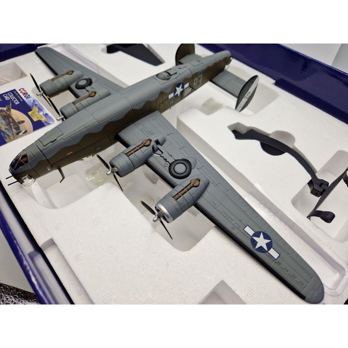 Corgi Aviation Archive 1:72 USAAF Consolidated B - 24 Liberator 'Male Call' AA34018 - Corgi