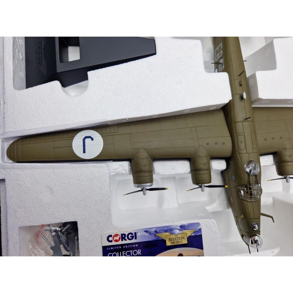 Corgi Aviation Archive 1:72 USAAF Consolidated B - 24 Liberator 'Male Call' AA34018 - Corgi