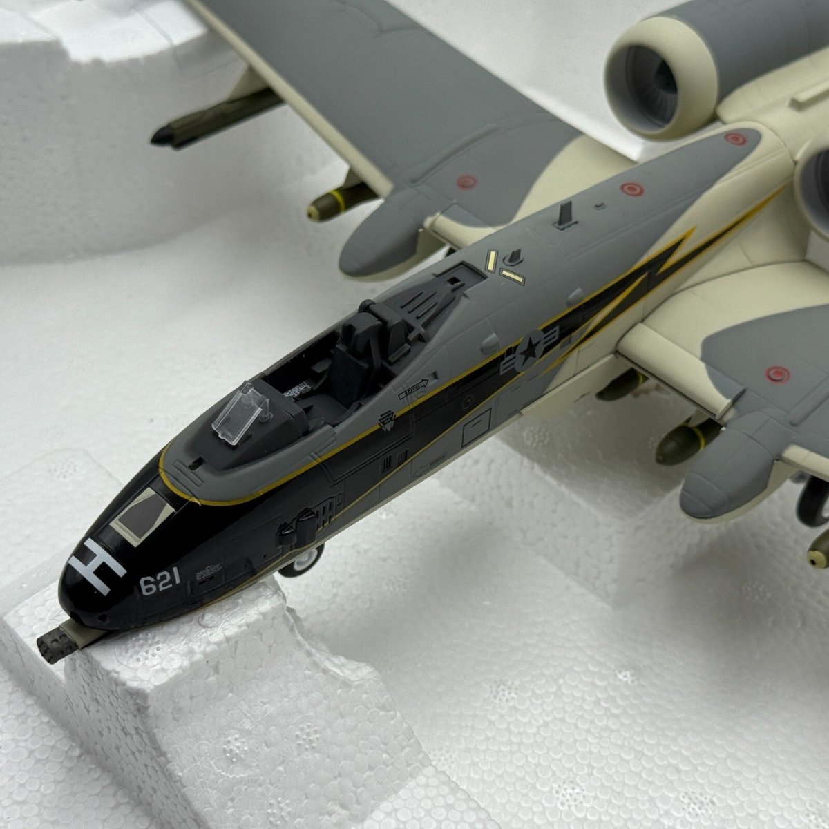 Franklin Mint 1:48 A - 10 Black Lightning Diecast Aircraft Model B11E758 - Franklin Mint