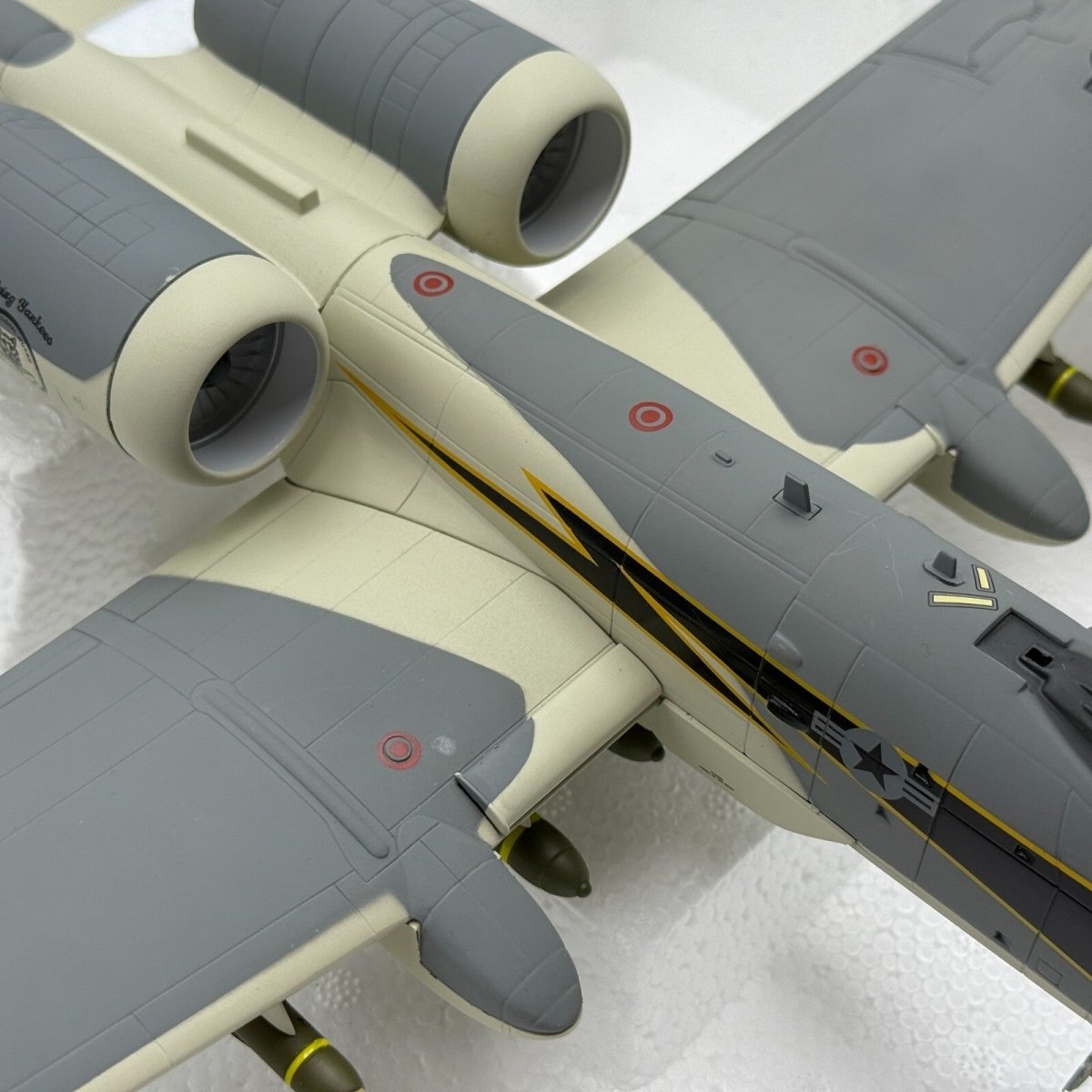 Franklin Mint 1:48 A - 10 Black Lightning Diecast Aircraft Model B11E758 - Franklin Mint