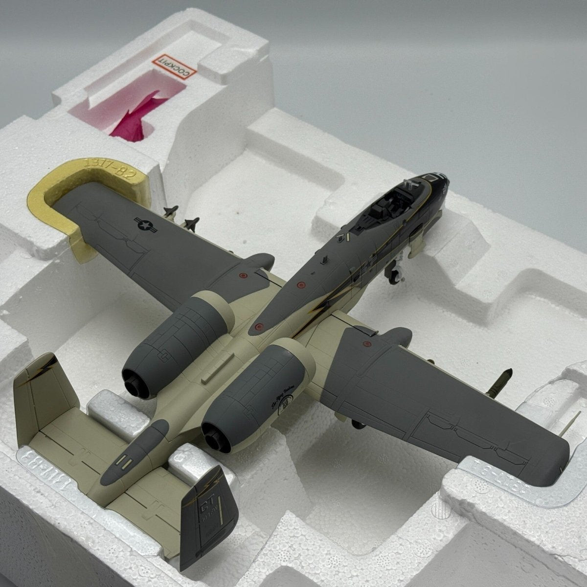 Franklin Mint 1:48 A - 10 Black Lightning Diecast Aircraft Model B11E758 - Franklin Mint