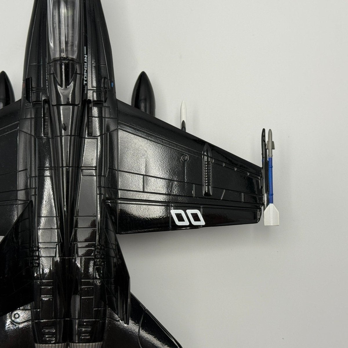 Franklin Mint 1:48 F - 18 Hornet, US Navy, Military Aviation Diecast Model 98073 - Franklin Mint