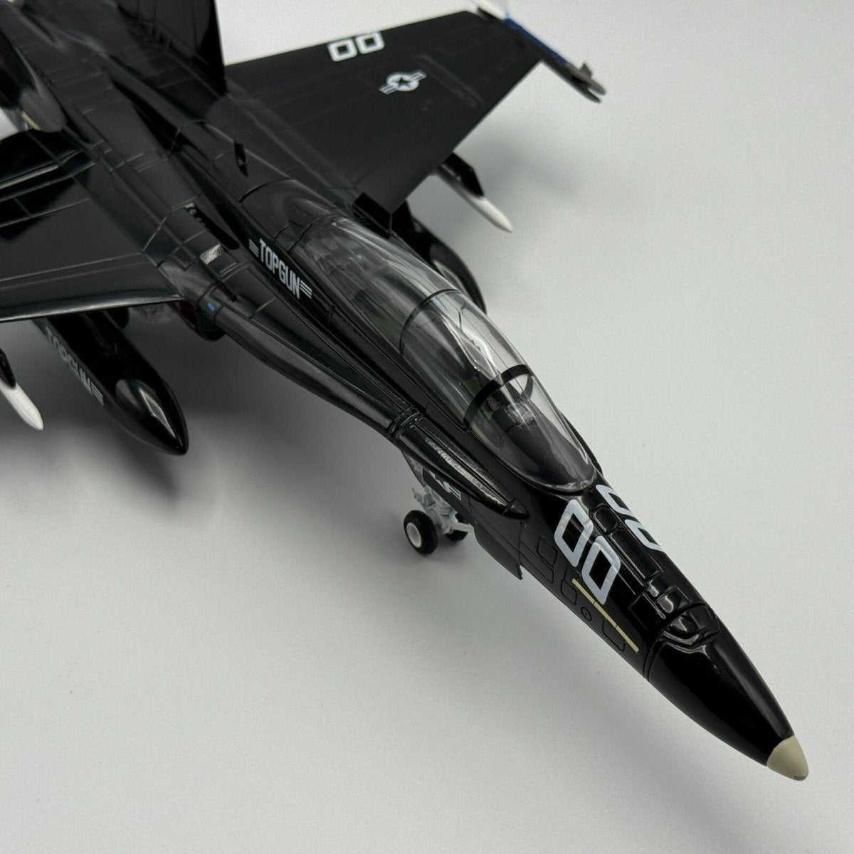Franklin Mint 1:48 F - 18 Hornet, US Navy, Military Aviation Diecast Model 98073 - Franklin Mint