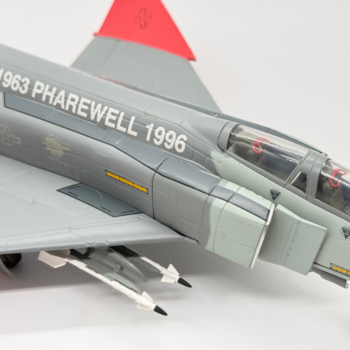 Franklin Mint 98094 1:48 McDonnell Douglas F-4 Phantom II USAF Phantom Pharewell 1963-1996 - Franklin Mint