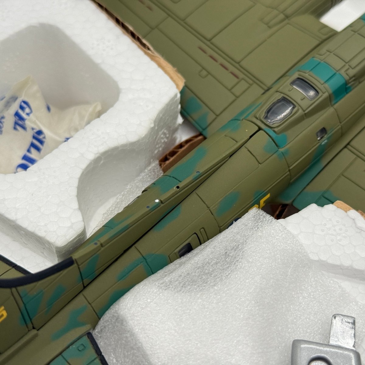 Franklin Mint B11A629 1:96 B - 17F Flying Fortress Memphis Belle Signed Edition - Franklin Mint