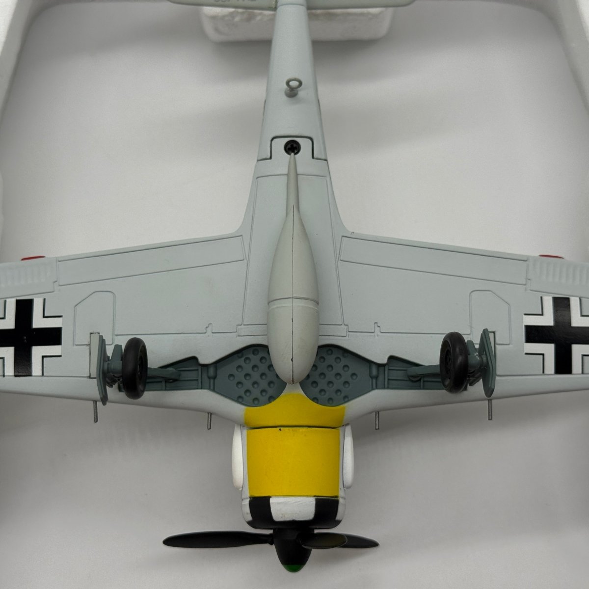 Franklin Mint B11B586 1:48 Focke-Wulf Fw 190A-4 Fritz Losigkeit I./JG 1 Deelen Holland 1943 - Franklin Mint