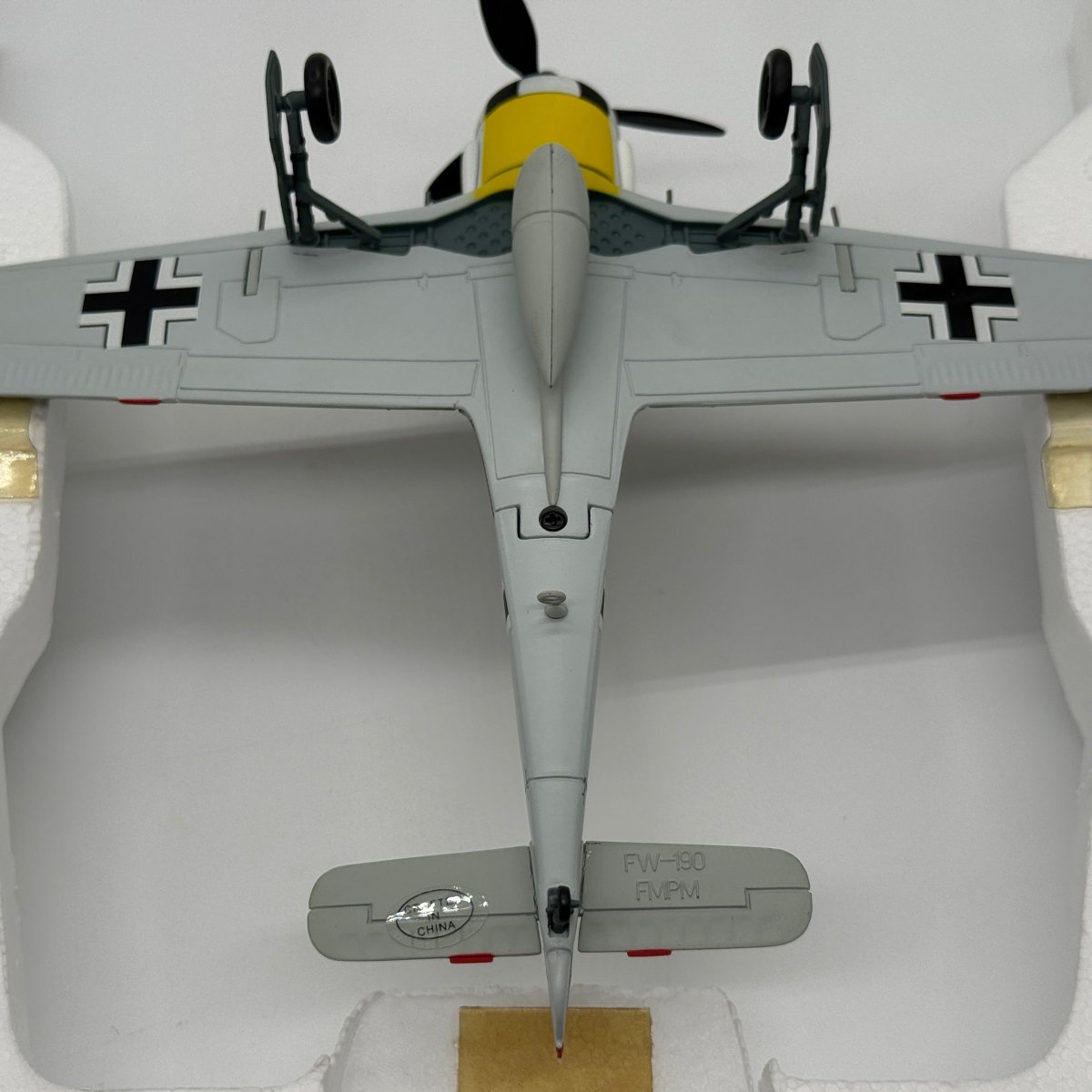 Franklin Mint B11B586 1:48 Focke-Wulf Fw 190A-4 Fritz Losigkeit I./JG 1 Deelen Holland 1943 - Franklin Mint