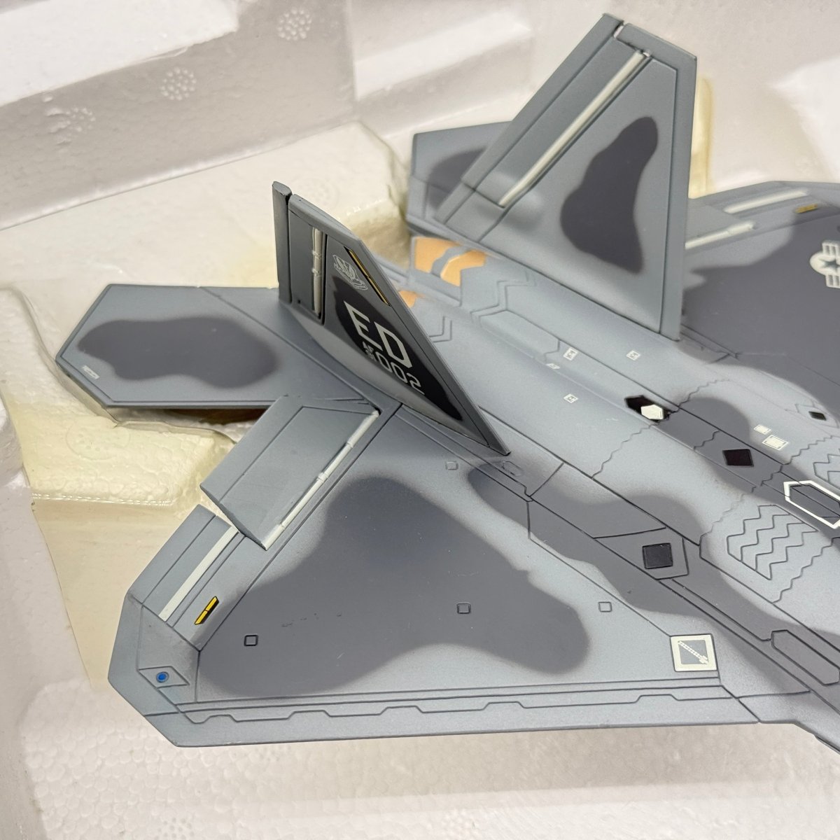 Gaincorp 6002 1:72 Lockheed F - 22A "Raptor 02" - GAINCORP