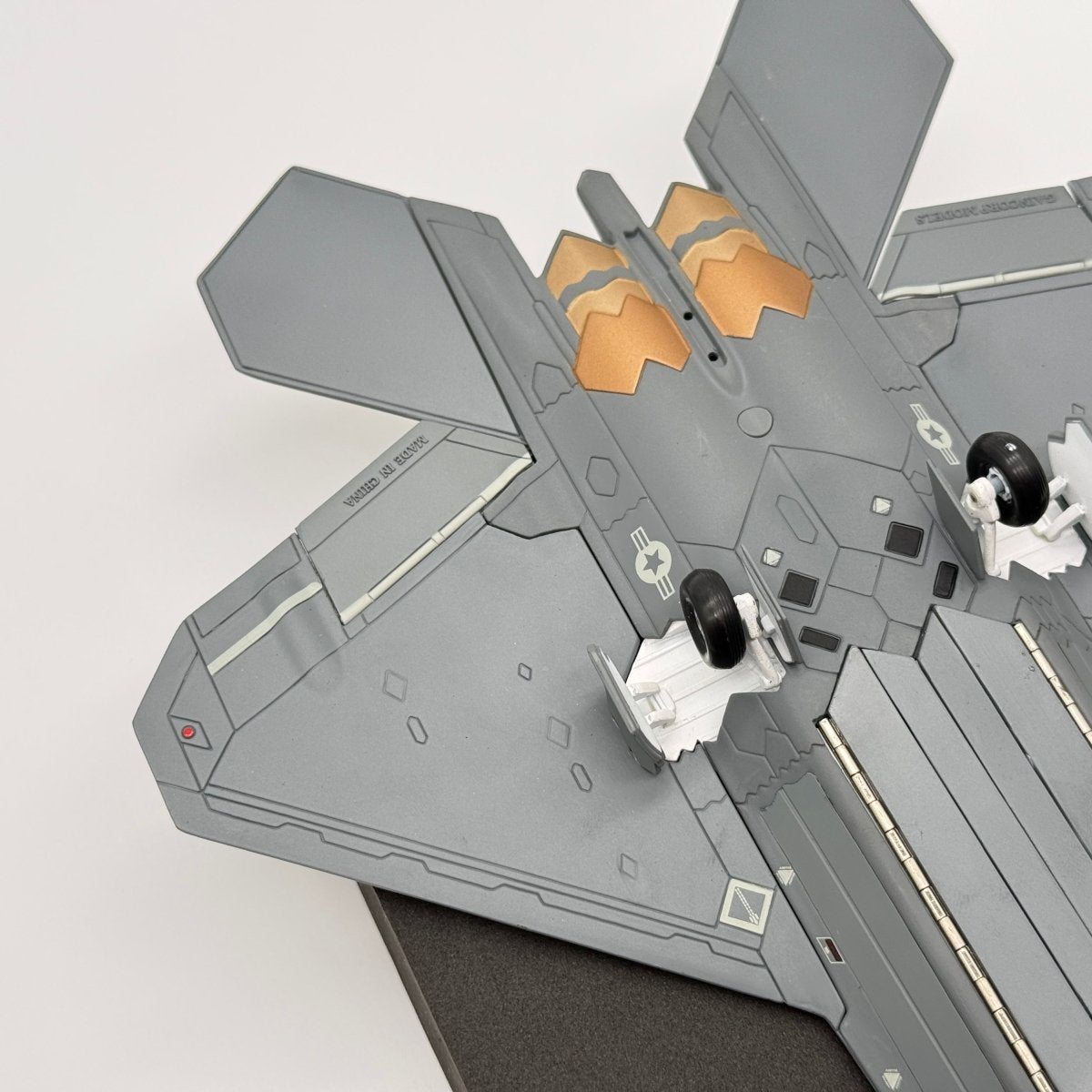 Gaincorp 6002 1:72 Lockheed F - 22A "Raptor 02" - GAINCORP