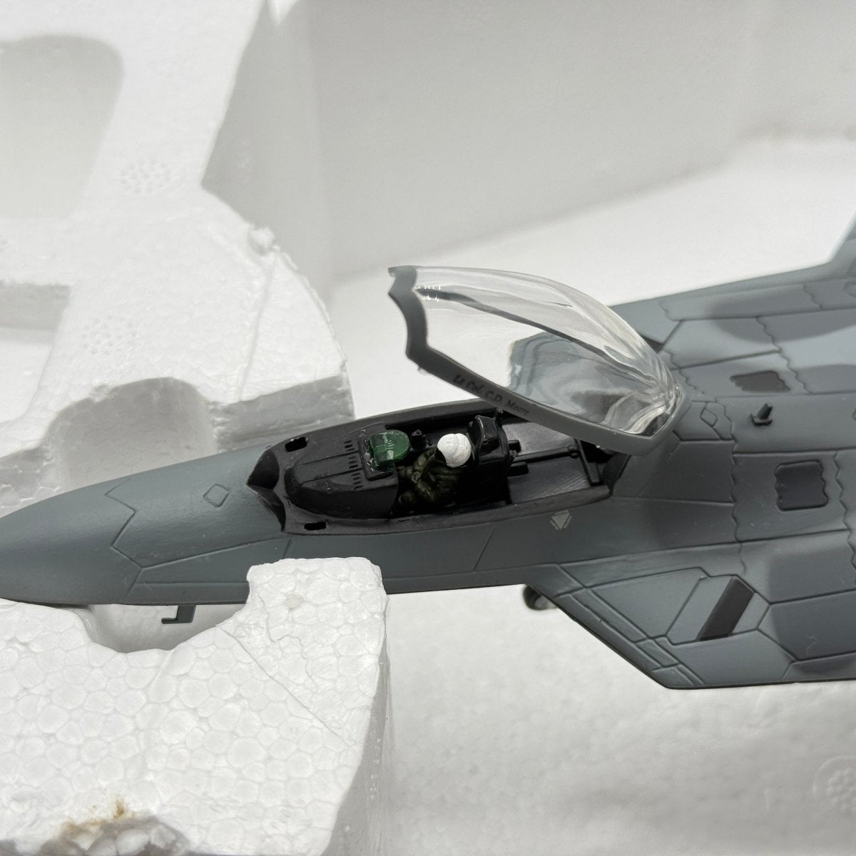 Gaincorp 6002 1:72 Lockheed F - 22A "Raptor 02" - GAINCORP