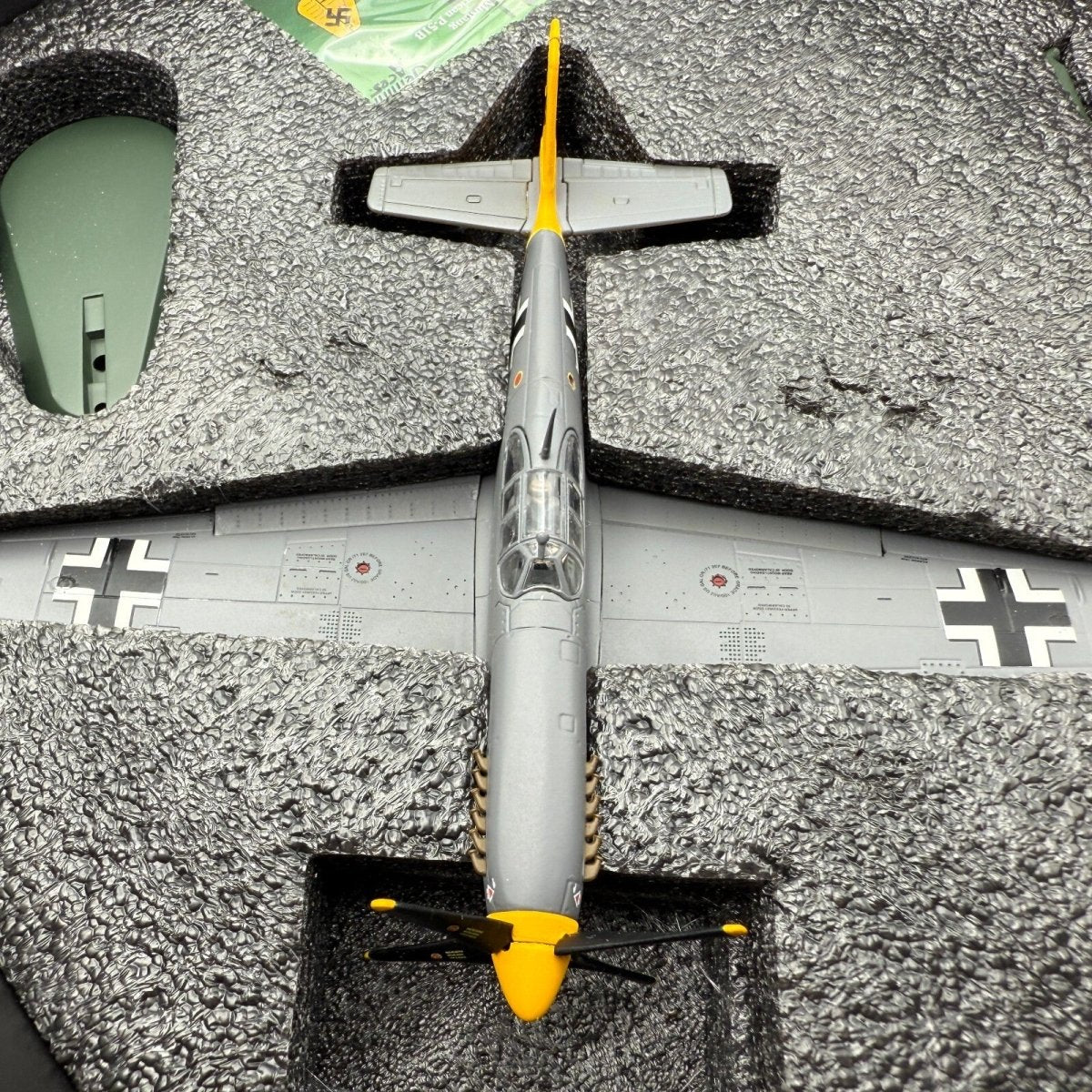 Gemini Aces 1:72 P - 51B Mustang 'Wanderzikus' Captured Mustang GALFT2007 - Gemini Aces
