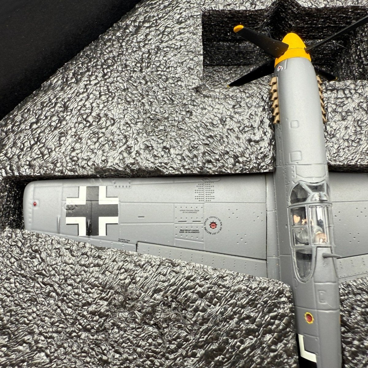 Gemini Aces 1:72 P - 51B Mustang 'Wanderzikus' Captured Mustang GALFT2007 - Gemini Aces