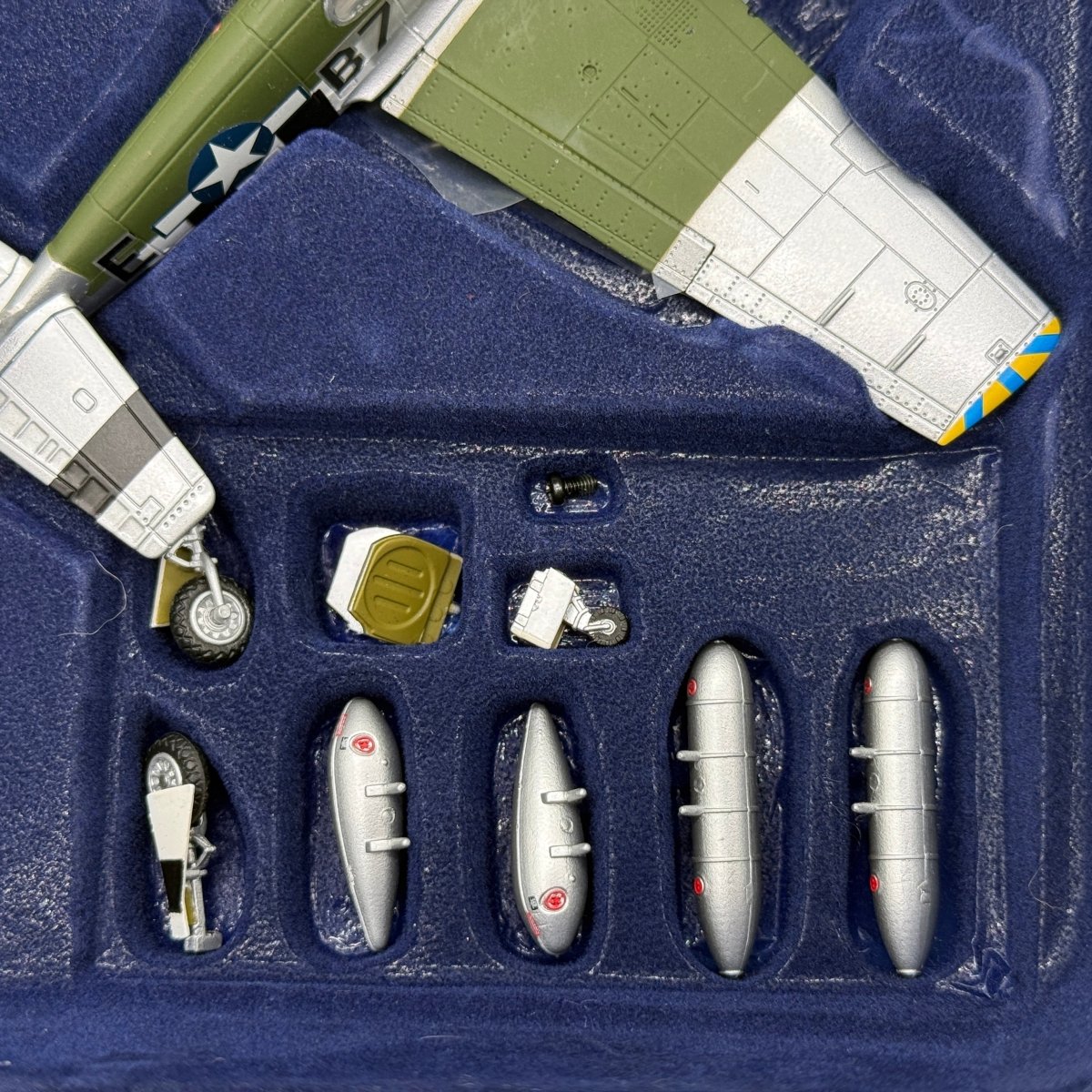 Gemini Aces GAUSA2001 1:72 P - 51B Bald Eagle RAF Bottisham - Gemini Aces