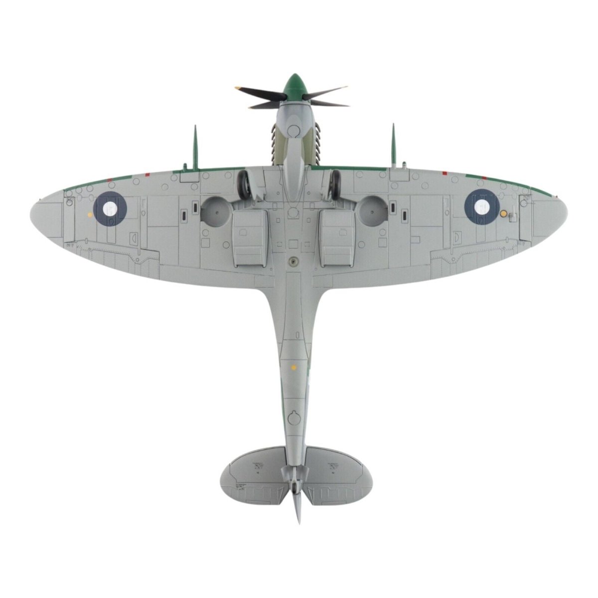 Hobby Master 1:48 Spitfire MK.VIII Mac III UP - B/A58 - 492 RAAF Diecast HA8327 - Hobby Master