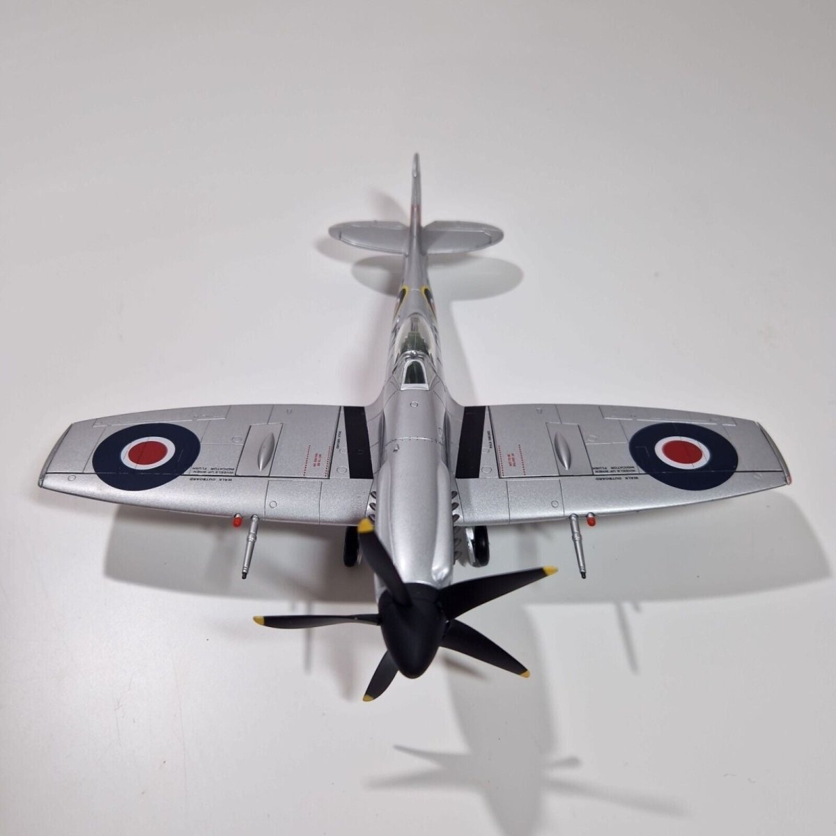 Hobby Master 1:48 Supermarine Spitfire XIV MV293 Limited Edition HA7107 - Hobby Master