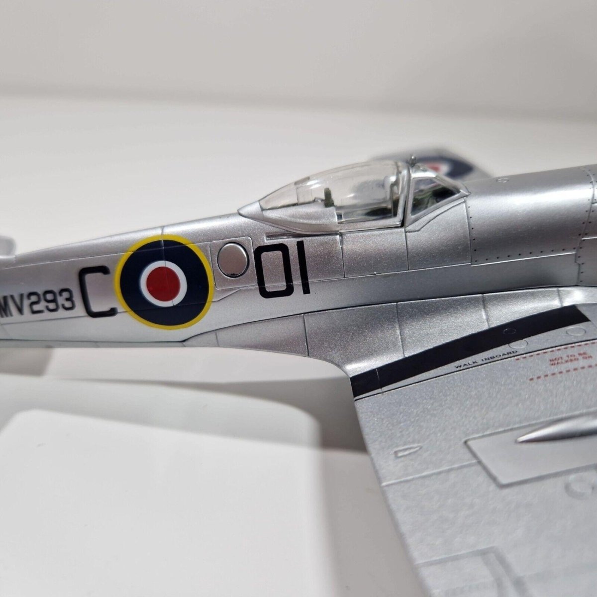 Hobby Master 1:48 Supermarine Spitfire XIV MV293 Limited Edition HA7107 - Hobby Master