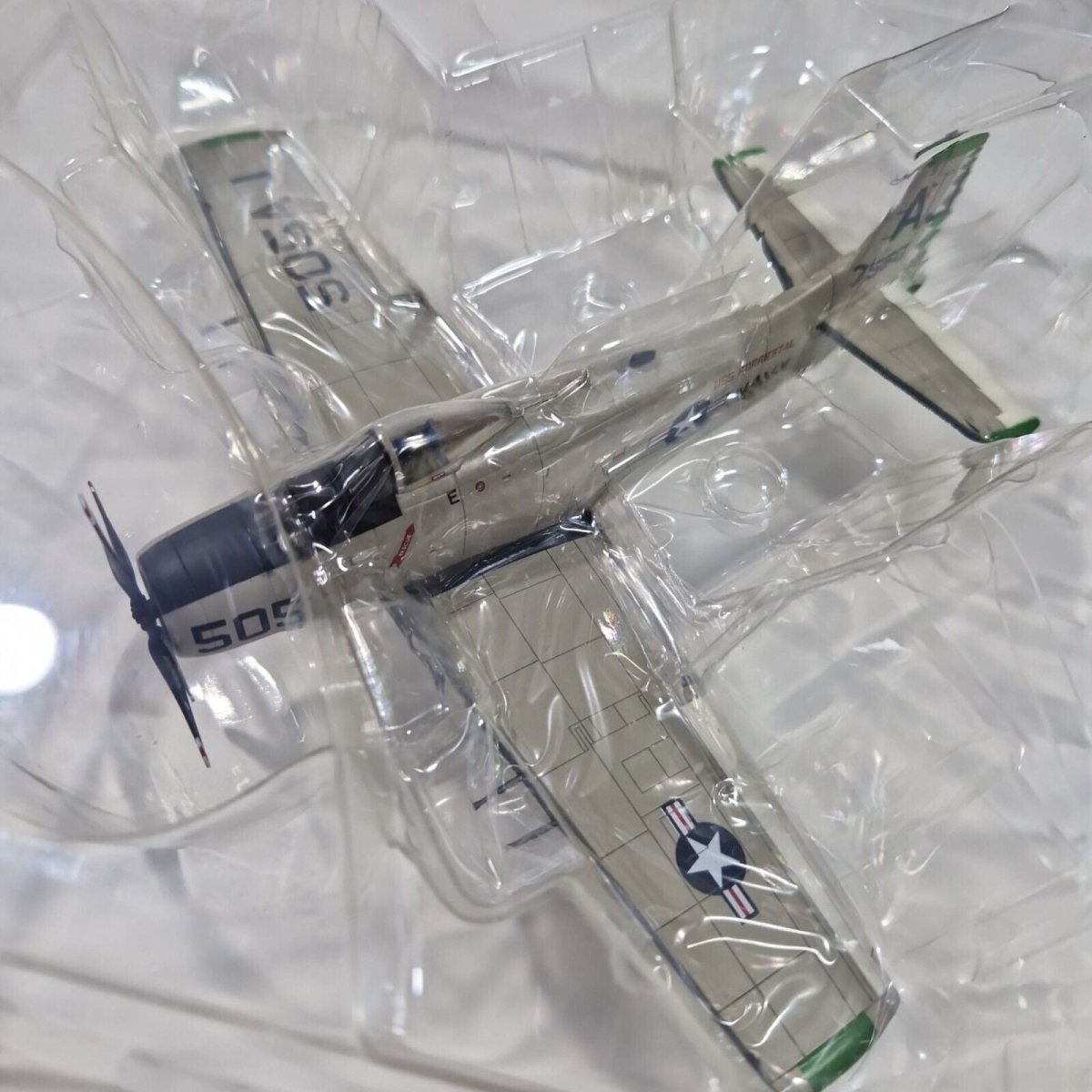 Hobby Master 1:72 A - 1H Skyraider USN VA - 85 Black Falcons USS Forrestal HA2908 - Hobby Master