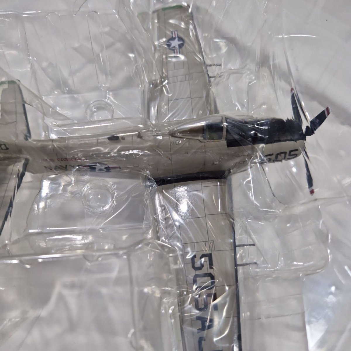 Hobby Master 1:72 A - 1H Skyraider USN VA - 85 Black Falcons USS Forrestal HA2908 - Hobby Master