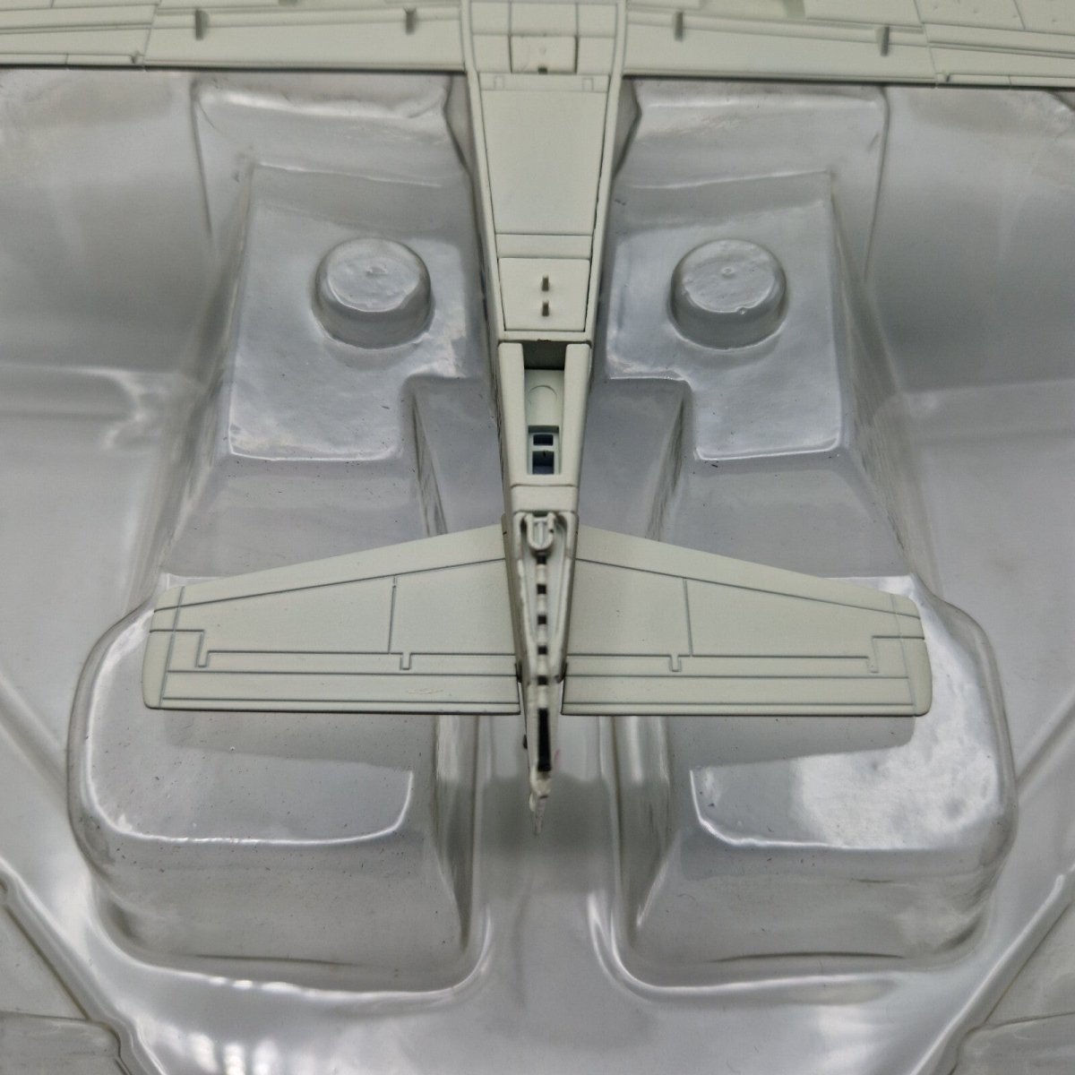 Hobby Master 1:72 A - 1H Skyraider VA - 25 “Fist of the Fleet” HA2903 - Hobby Master