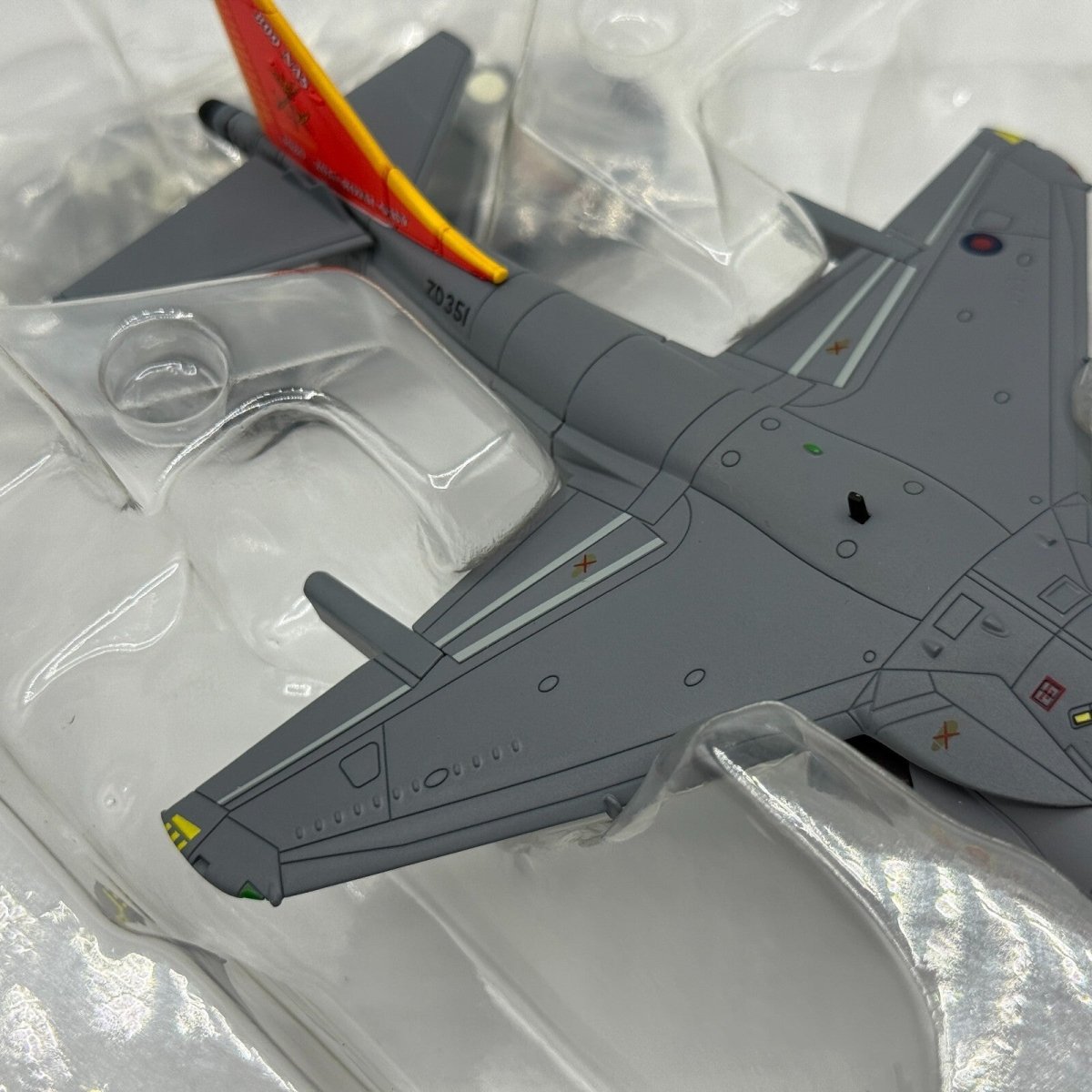 Hobby Master 1:72 AV - 8B Harrier II Plus, 800 NAS Disbandment Scheme, HA2612 - Hobby Master