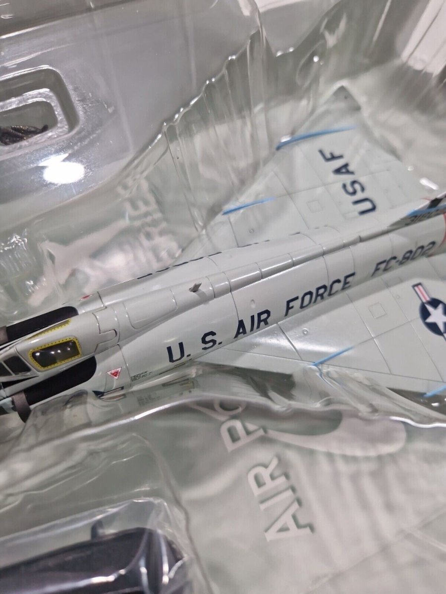 Hobby Master 1:72 Convair F - 102A Delta Dagger USAF 16th FIS, Naha AFB HA3111 - Hobby Master