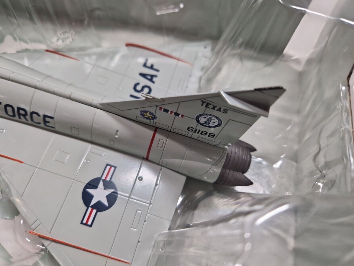 Hobby Master 1:72 F - 102A Delta Dagger, 111TH FIS TX ANG Ellington Field HA3110 - Hobby Master