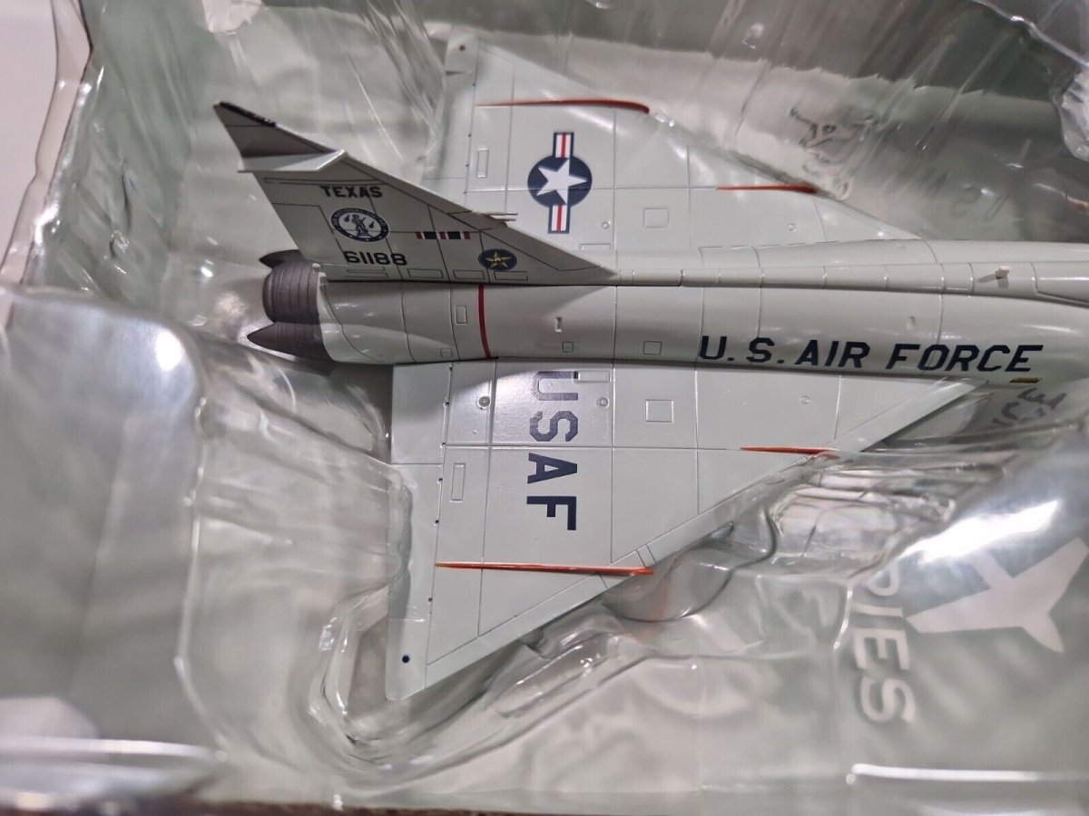 Hobby Master 1:72 F - 102A Delta Dagger, 111TH FIS TX ANG Ellington Field HA3110 - Hobby Master