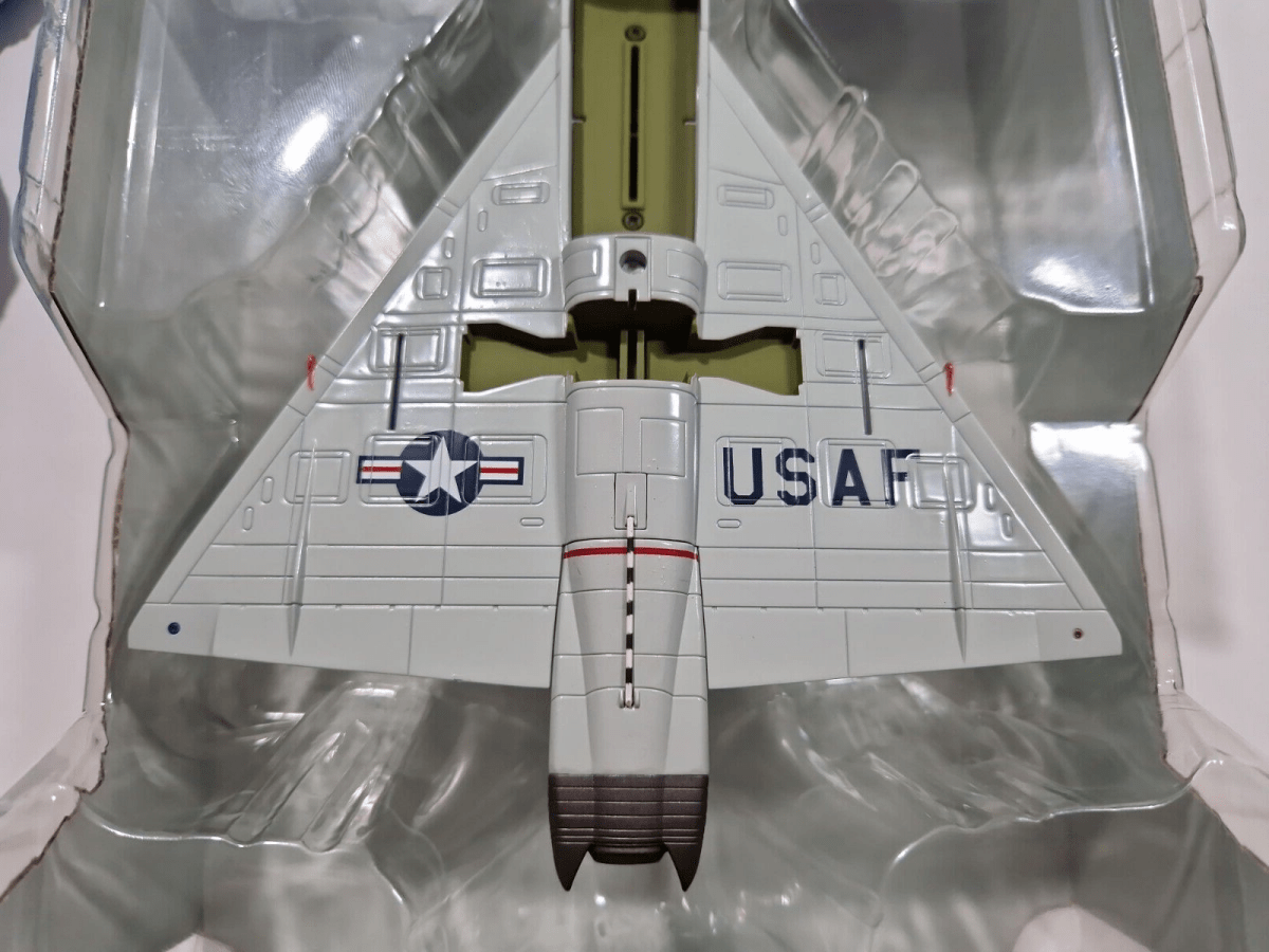 Hobby Master 1:72 F - 102A Delta Dagger, 111TH FIS TX ANG Ellington Field HA3110 - Hobby Master