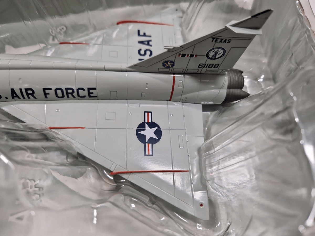 Hobby Master 1:72 F - 102A Delta Dagger, 111TH FIS TX ANG Ellington Field HA3110 - Hobby Master