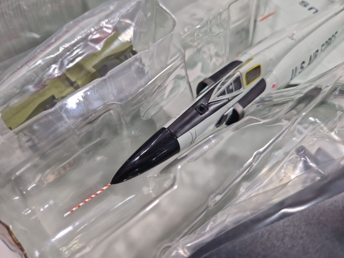 Hobby Master 1:72 F - 102A Delta Dagger, 111TH FIS TX ANG Ellington Field HA3110 - Hobby Master