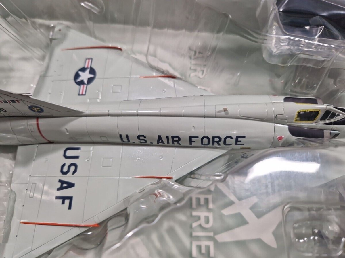 Hobby Master 1:72 F - 102A Delta Dagger, 111TH FIS TX ANG Ellington Field HA3110 - Hobby Master