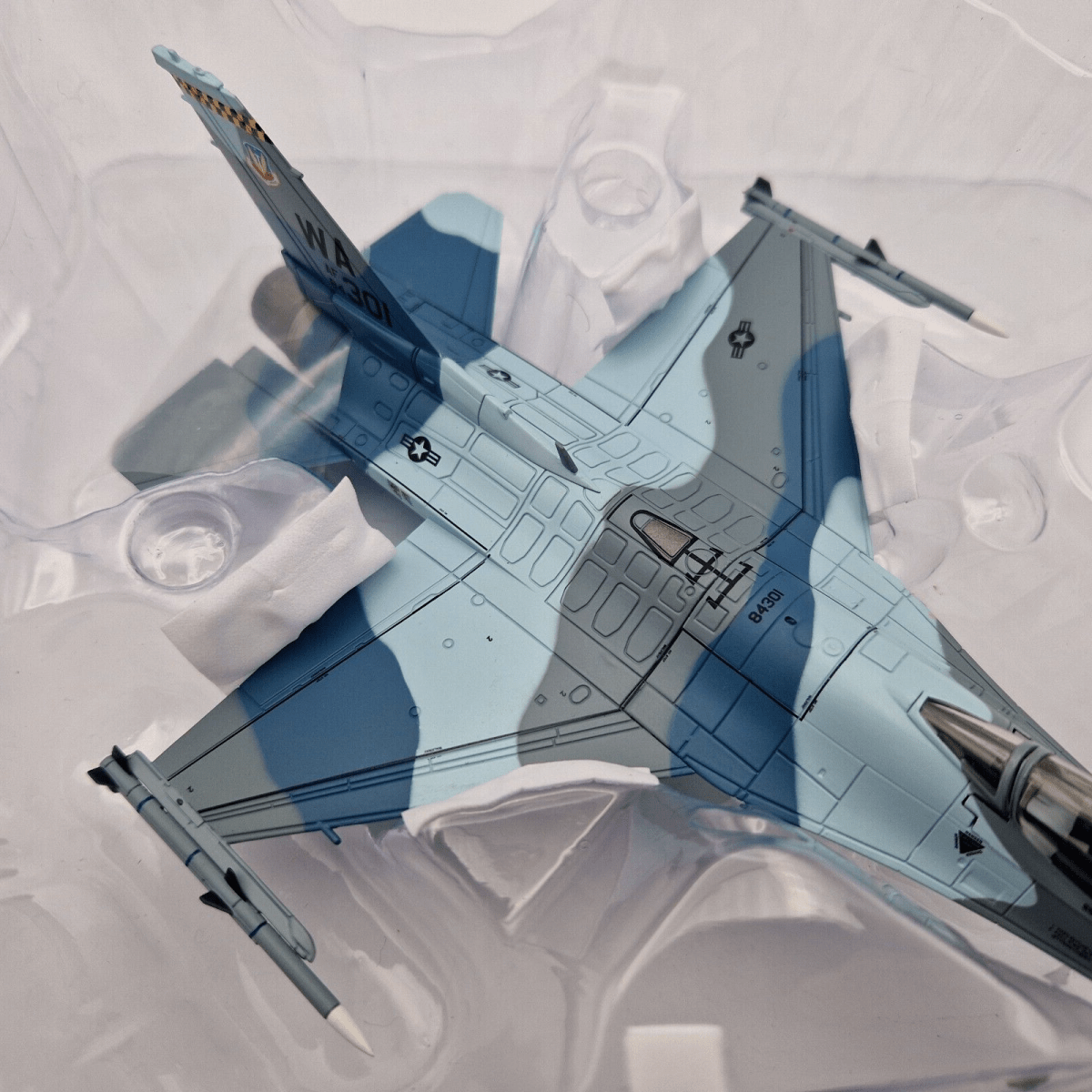 Hobby Master 1/72 F - 16C Fighting Falcon 64th AGRS Blue Flanker Model HA38032 - Hobby Master