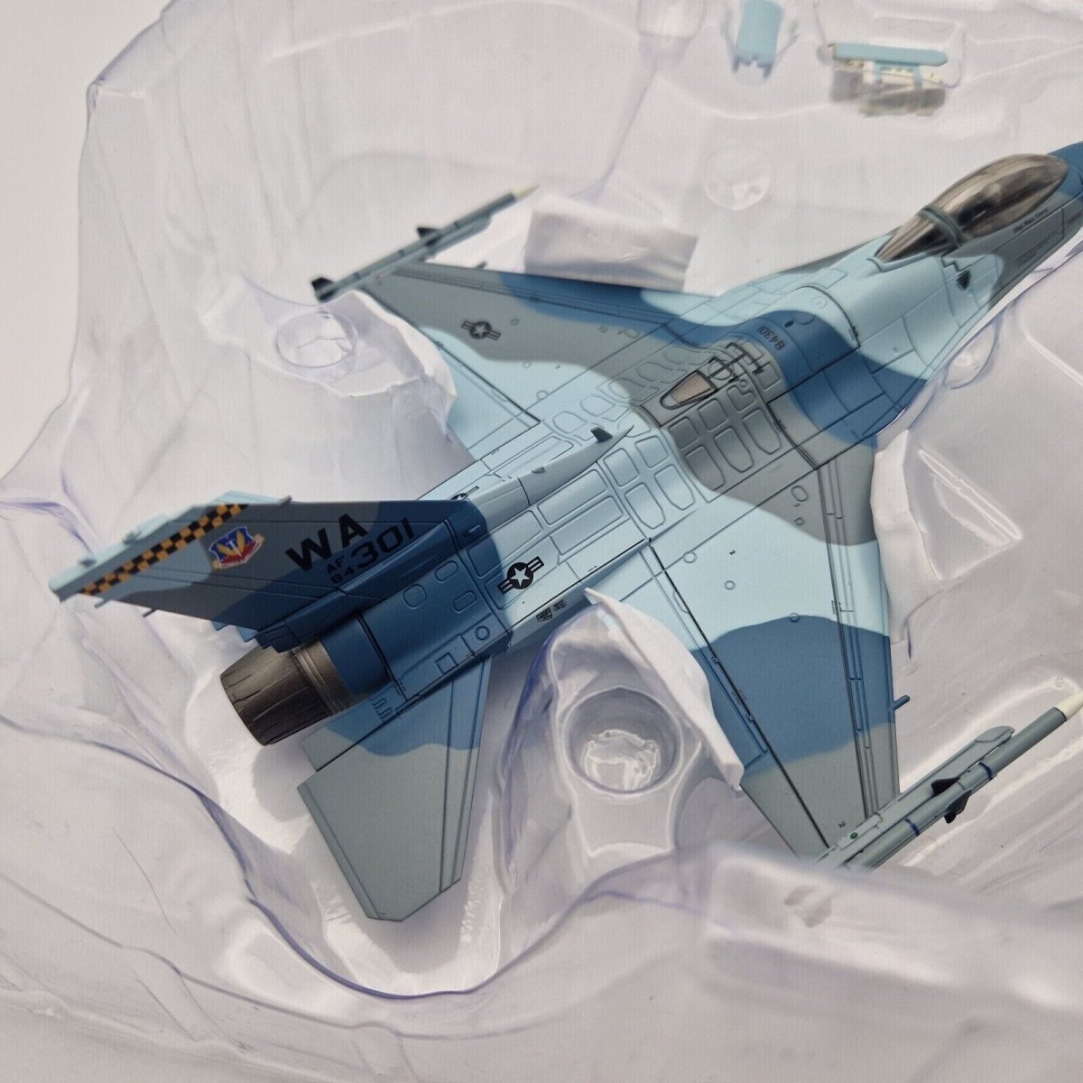 Hobby Master 1/72 F - 16C Fighting Falcon 64th AGRS Blue Flanker Model HA38032 - Hobby Master