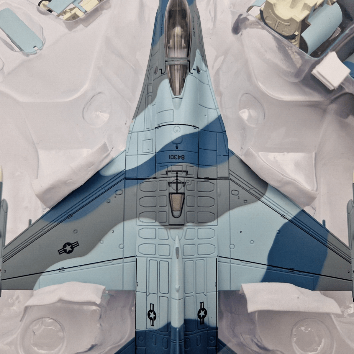 Hobby Master 1/72 F - 16C Fighting Falcon 64th AGRS Blue Flanker Model HA38032 - Hobby Master