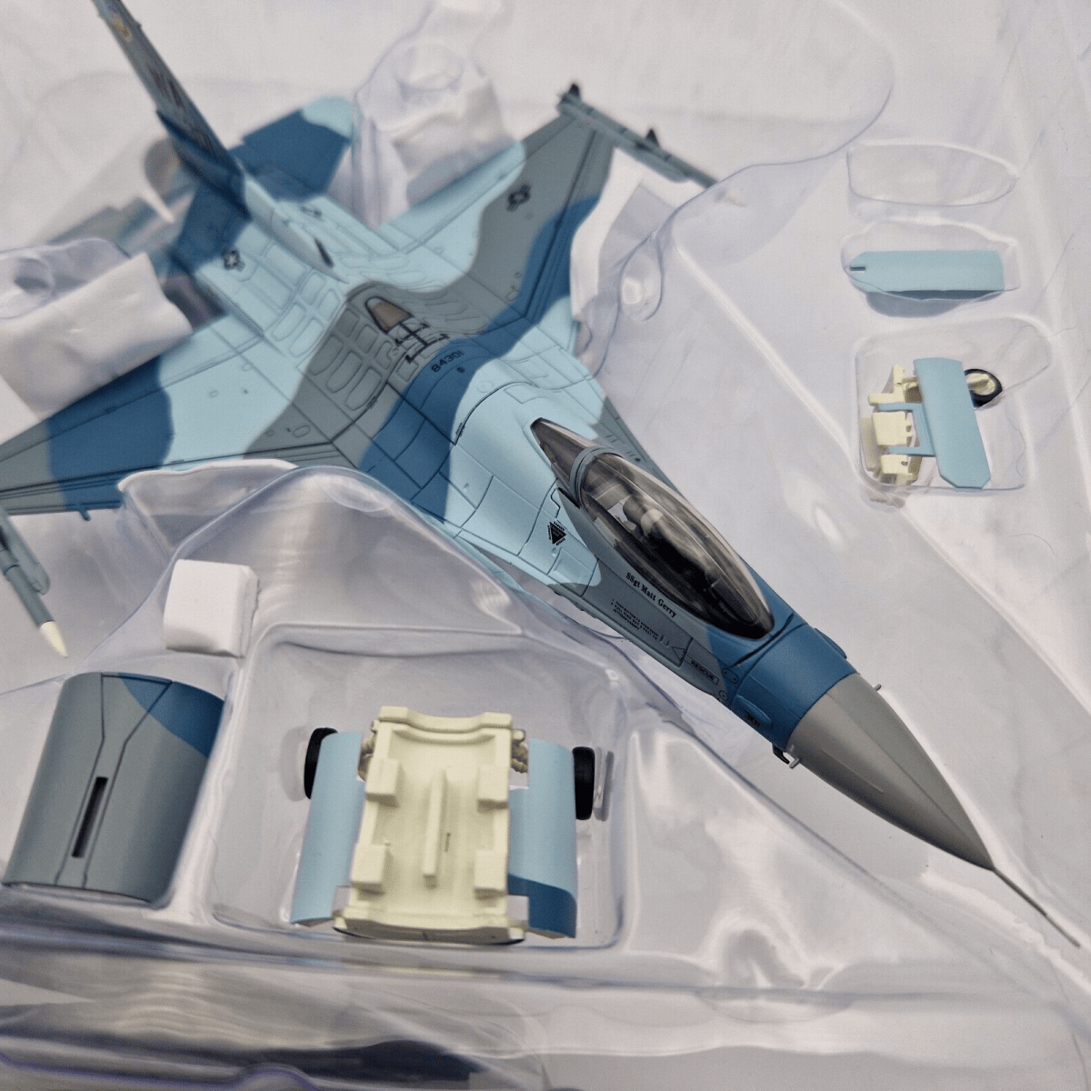 Hobby Master 1/72 F - 16C Fighting Falcon 64th AGRS Blue Flanker Model HA38032 - Hobby Master
