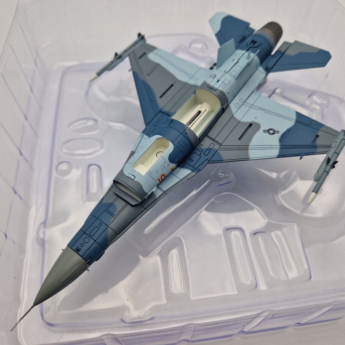 Hobby Master 1/72 F - 16C Fighting Falcon 64th AGRS Blue Flanker Model HA38032 - Hobby Master