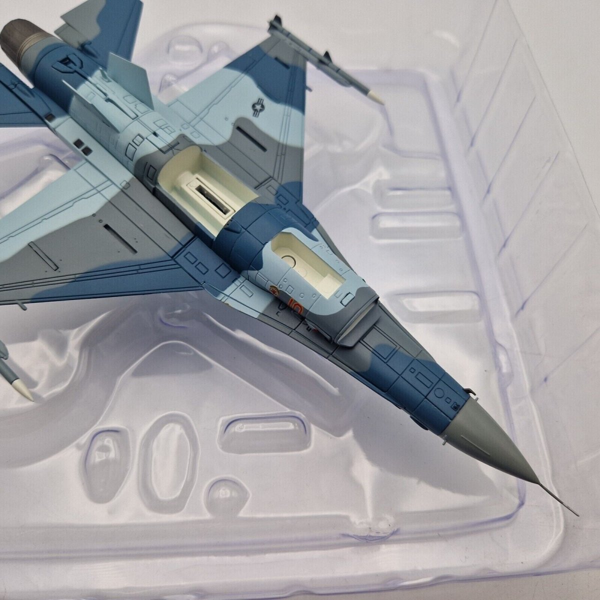 Hobby Master 1/72 F - 16C Fighting Falcon 64th AGRS Blue Flanker Model HA38032 - Hobby Master
