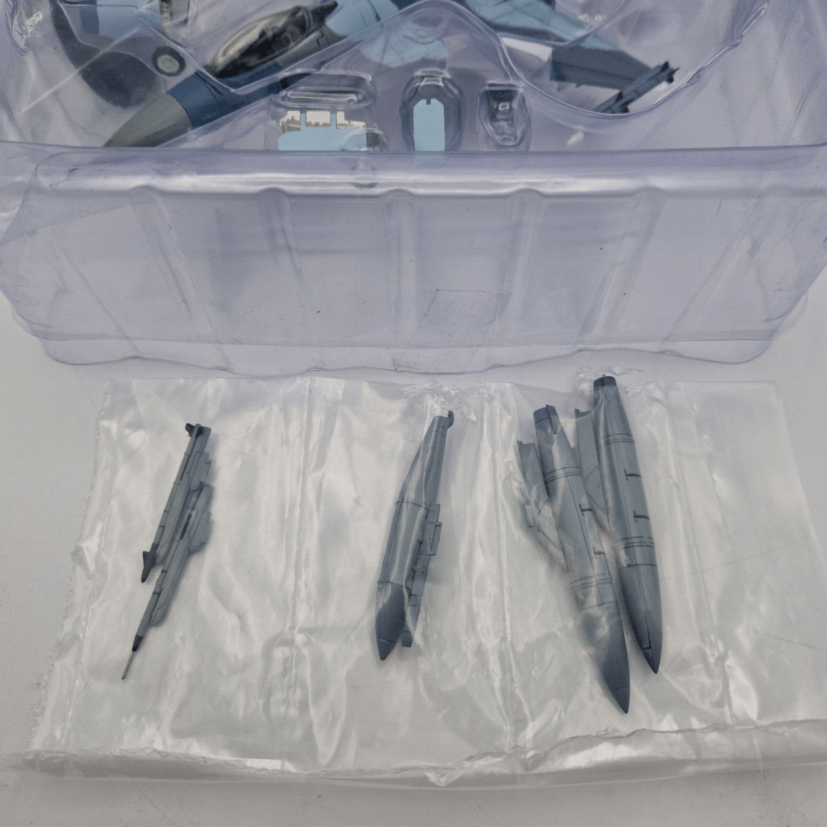 Hobby Master 1/72 F - 16C Fighting Falcon 64th AGRS Blue Flanker Model HA38032 - Hobby Master