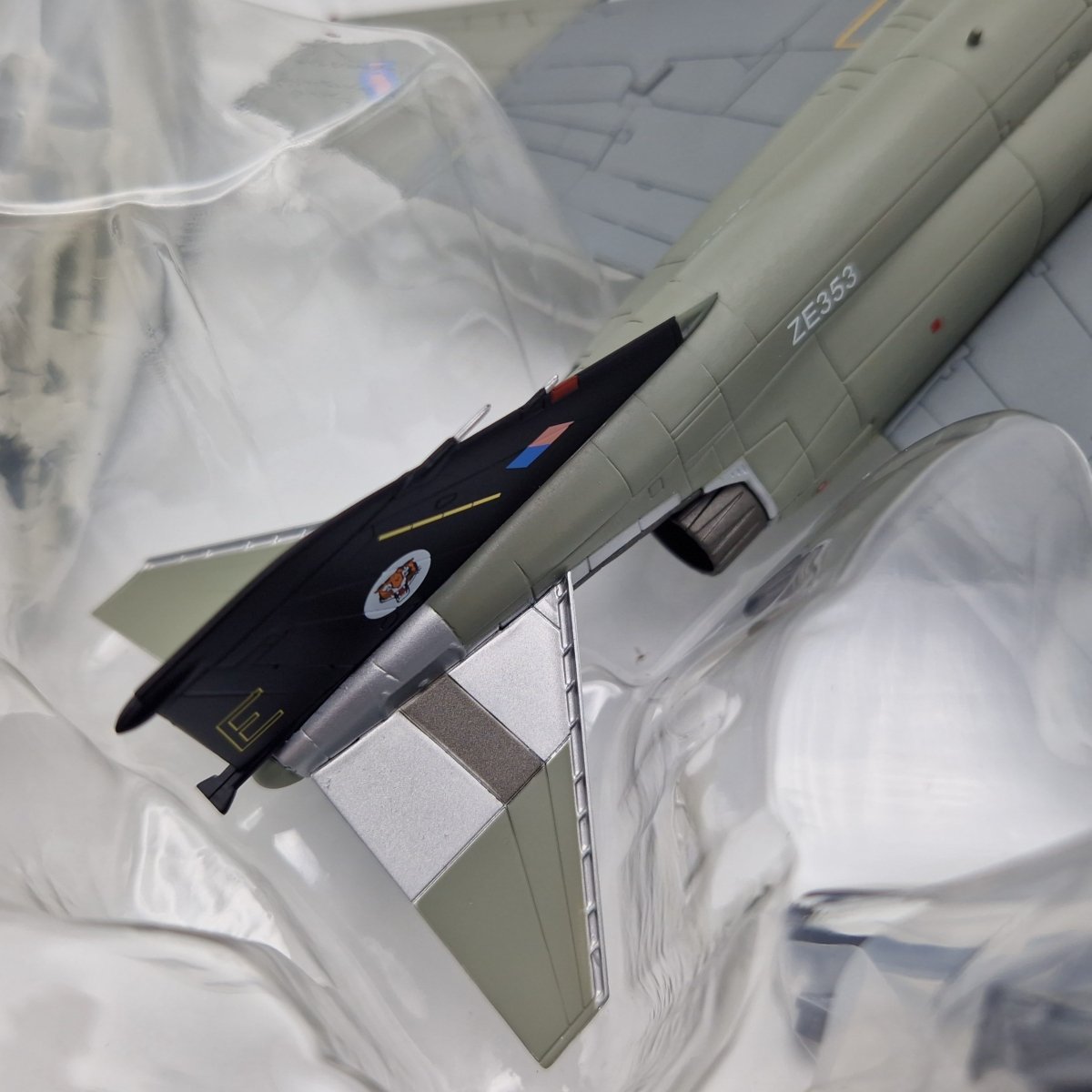 Hobby Master 1:72 F - 4J Phantom II, RAF, No. 74 Sqn, HA1985 - Hobby Master