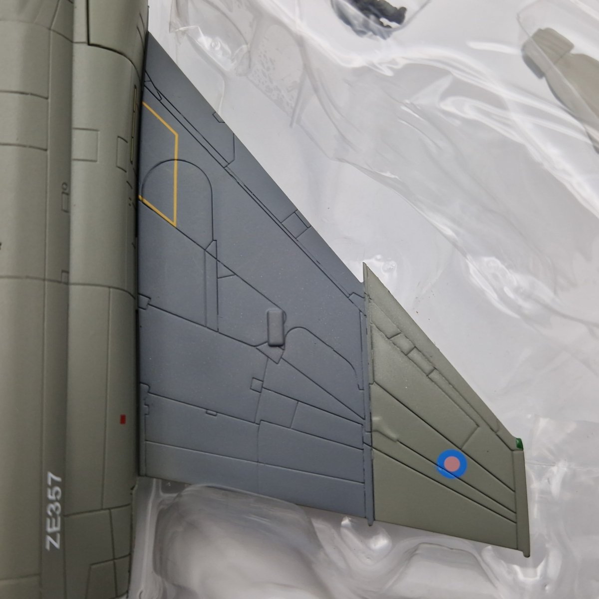 Hobby Master 1:72 F - 4J Phantom II, RAF, No. 74 Sqn, HA1986 - Hobby Master