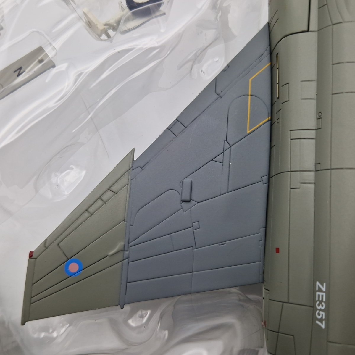 Hobby Master 1:72 F - 4J Phantom II, RAF, No. 74 Sqn, HA1986 - Hobby Master