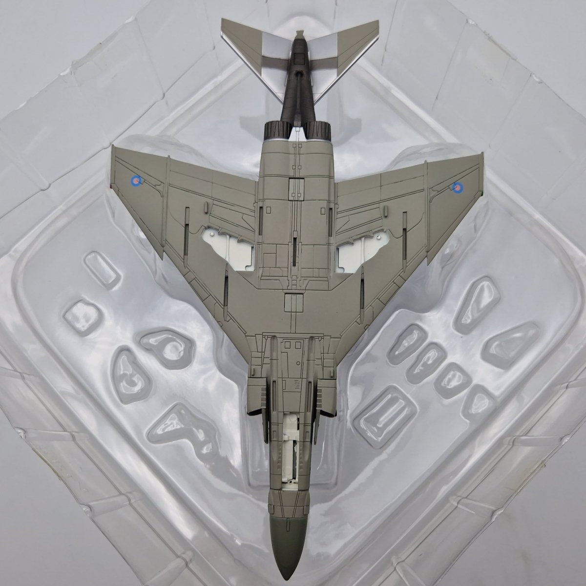 Hobby Master 1:72 F - 4J Phantom II, RAF, No. 74 Sqn, HA1986 - Hobby Master