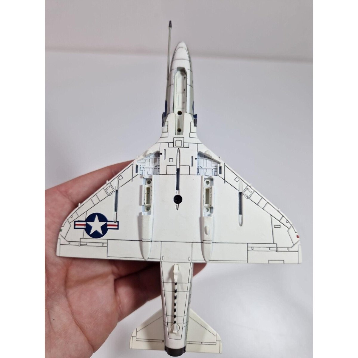 Hobby Master 1:72 A - 4B Skyhawk USN VA - 106 Gladiators, AK301, USS Essex HA1402 - Hobby Master