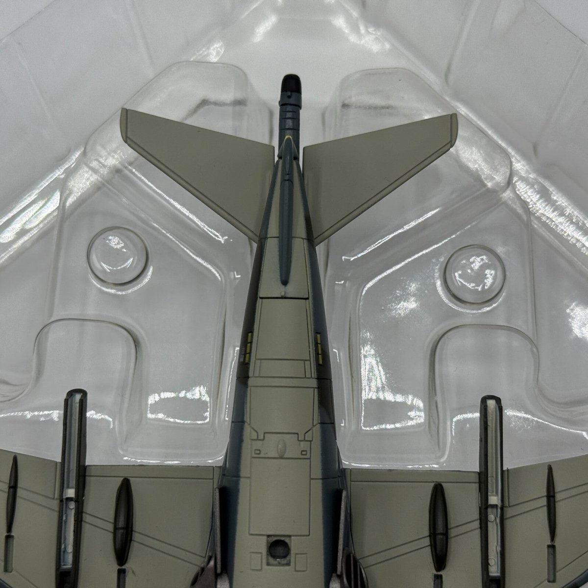 Hobby Master 1:72 Harrier AV - 8B Plus II, Final Flight "ZG506" Diecast HA2613 - Hobby Master