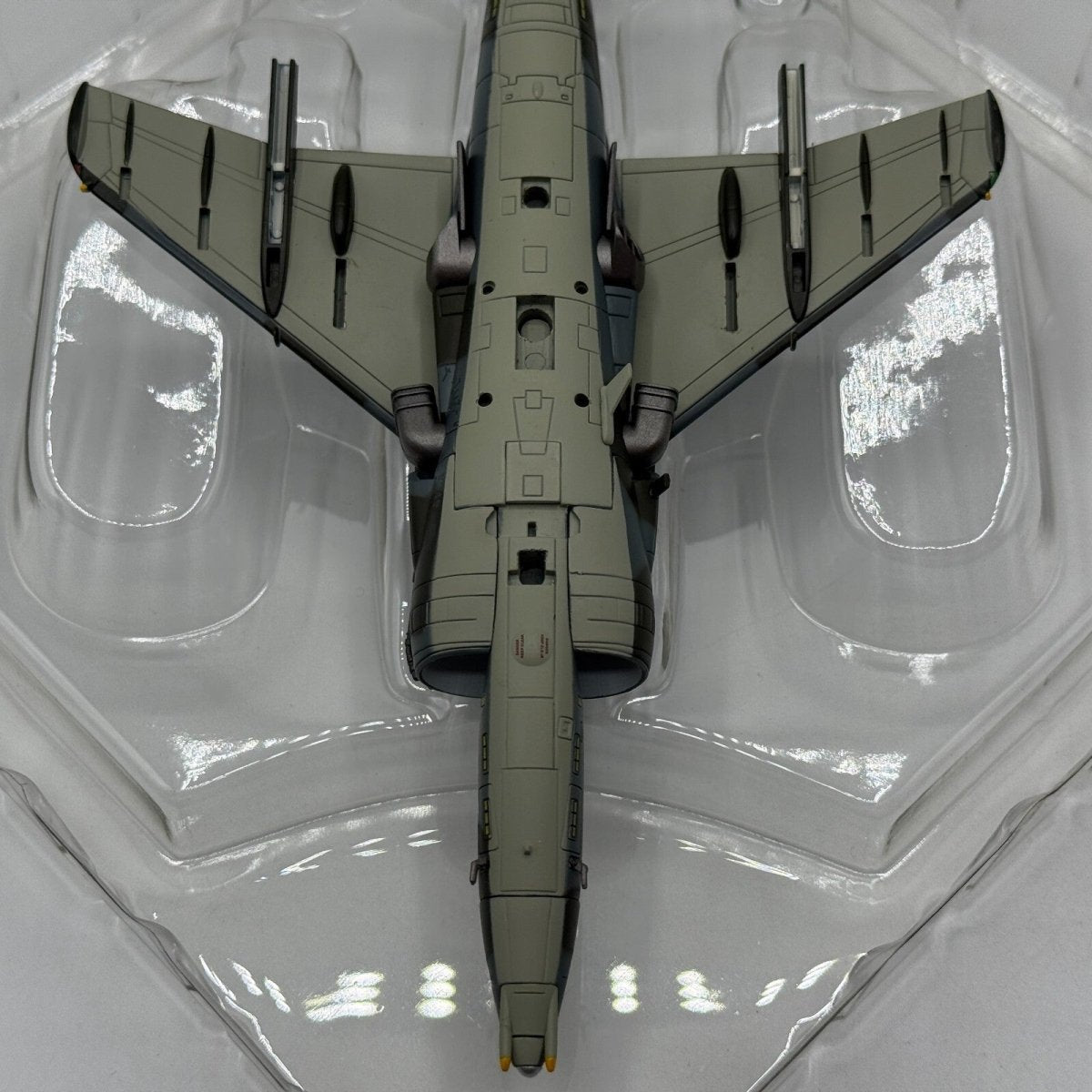 Hobby Master 1:72 Harrier AV - 8B Plus II, Final Flight "ZG506" Diecast HA2613 - Hobby Master